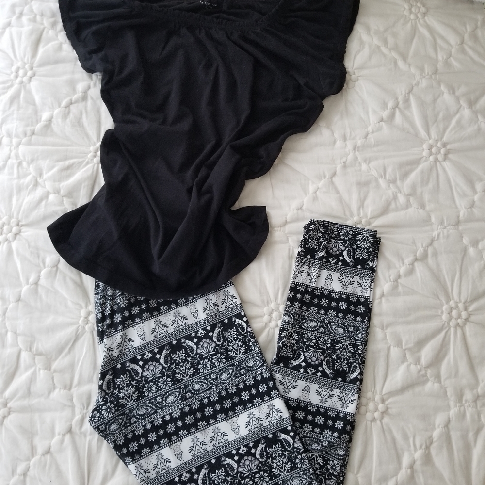 Cute outfit 🌼 leggings with top